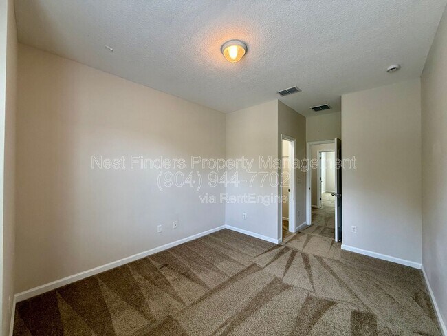 Building Photo - 145 Woodfield Ln