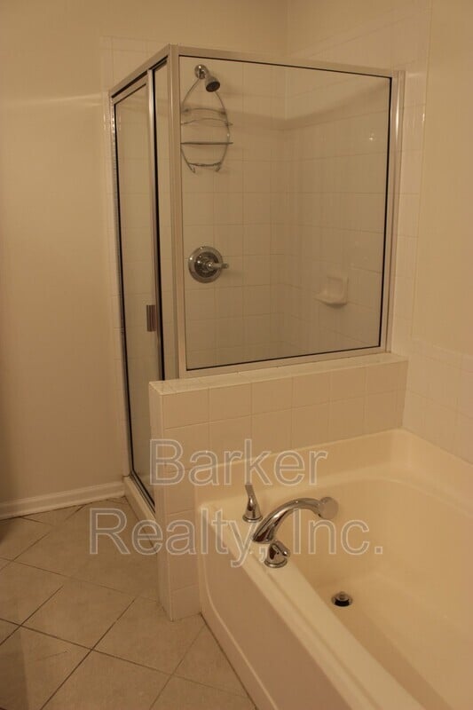 Building Photo - 11711 Mezzanine Dr