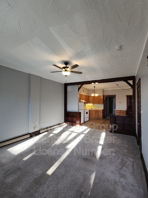 Building Photo - 534 S 3rd St W