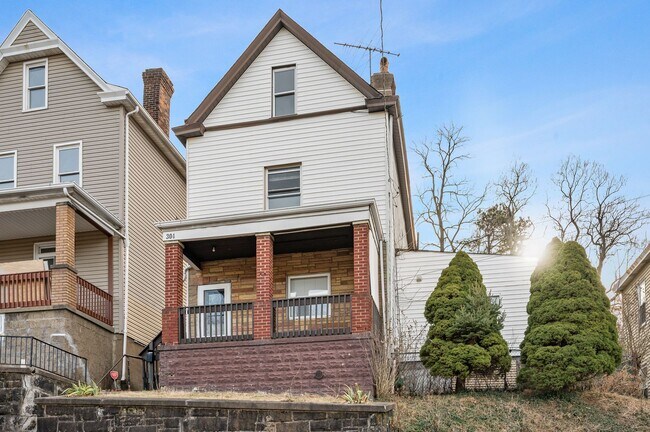 Building Photo - Updated 3 bedroom in Elliot Minutes from the West End Overlook!