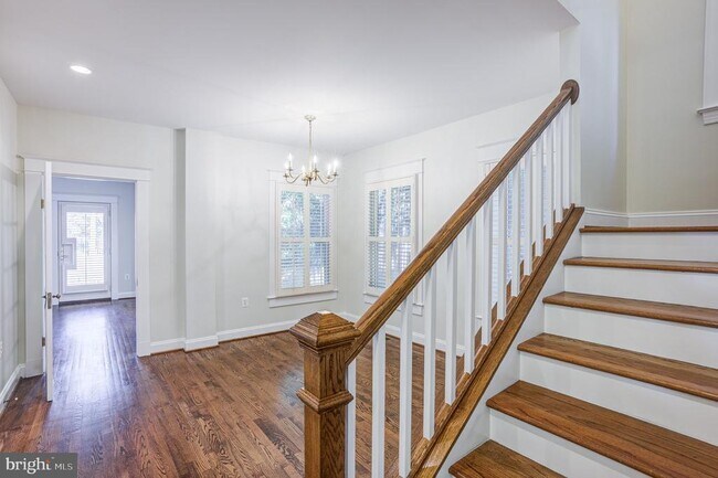 Building Photo - 1907 Luzerne Ave