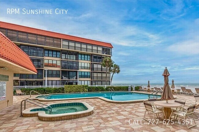 Building Photo - 17580 Gulf Blvd