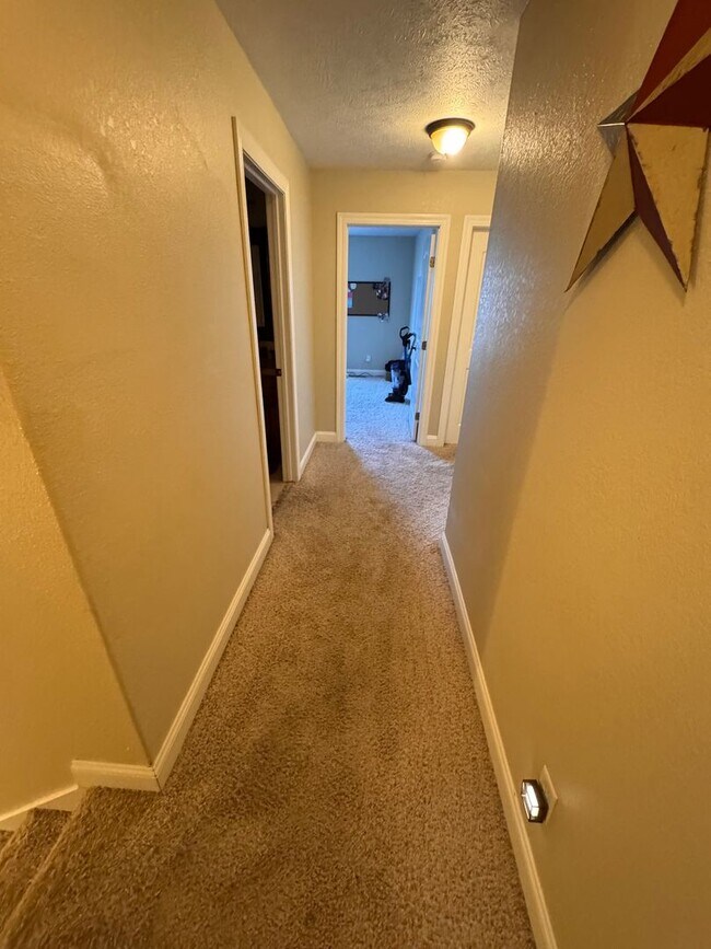 Building Photo - 514 Stonemont Dr
