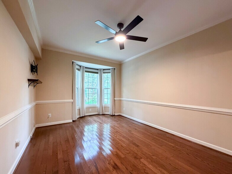 Building Photo - 5604 Pine Rock Ct