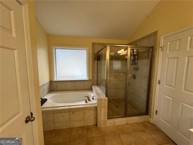 Building Photo - 524 King St