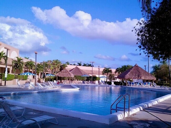 Building Photo - 114 Danielle Ct