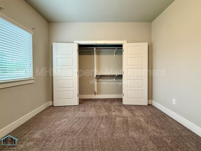 Building Photo - 447 Natalen Ave