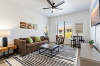 Building Photo - 15608 N 71st St