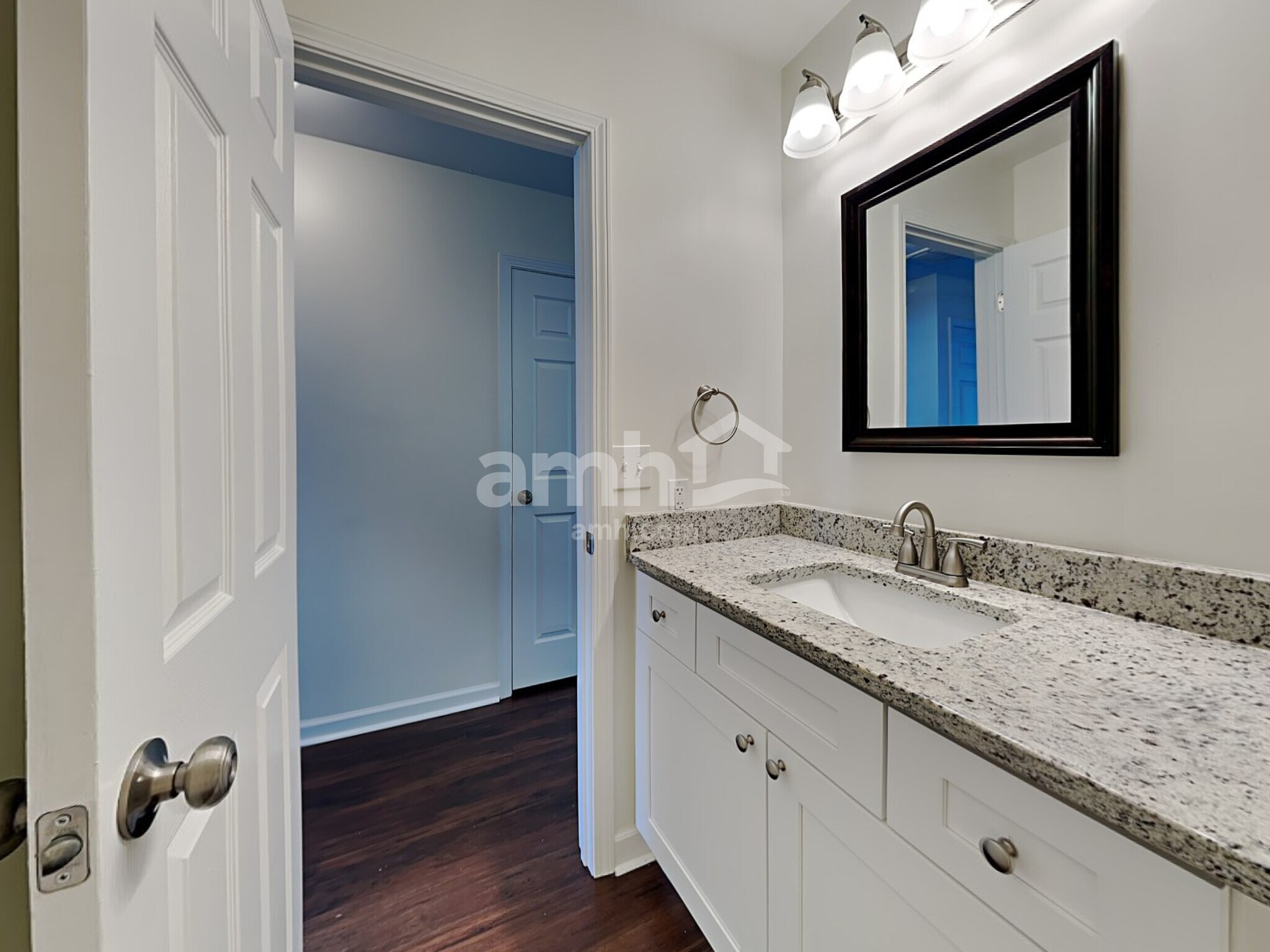 Building Photo - 4210 Lindsey Ln