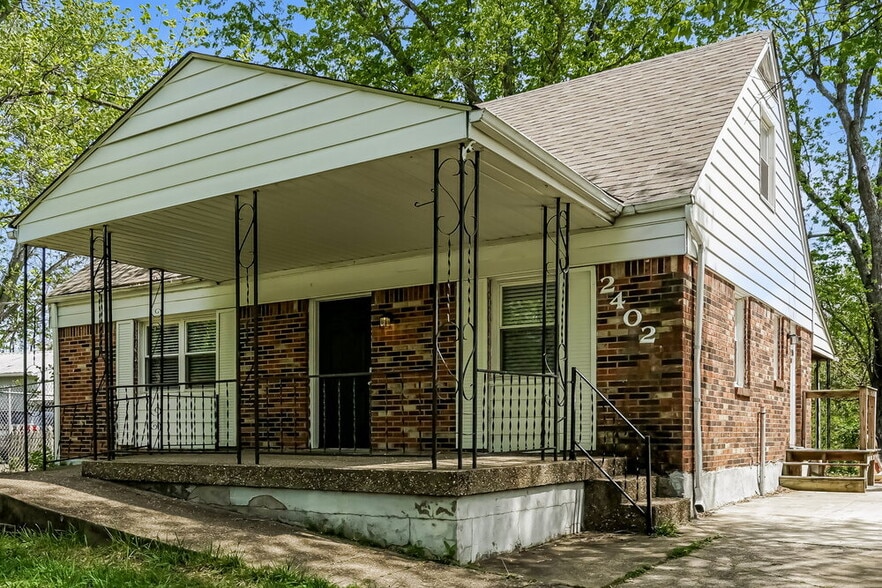 Building Photo - 2402 Parliament Ct