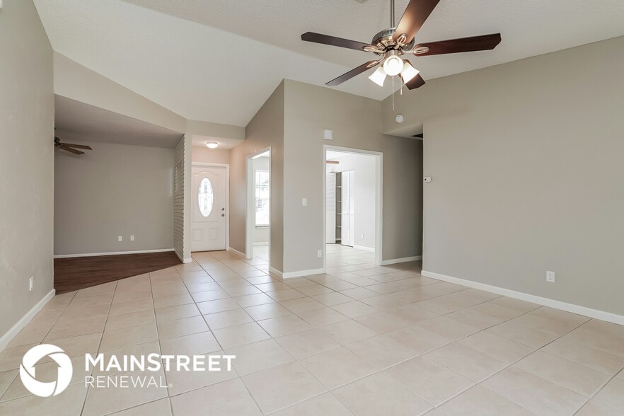 Building Photo - 15802 Key Grass Ln