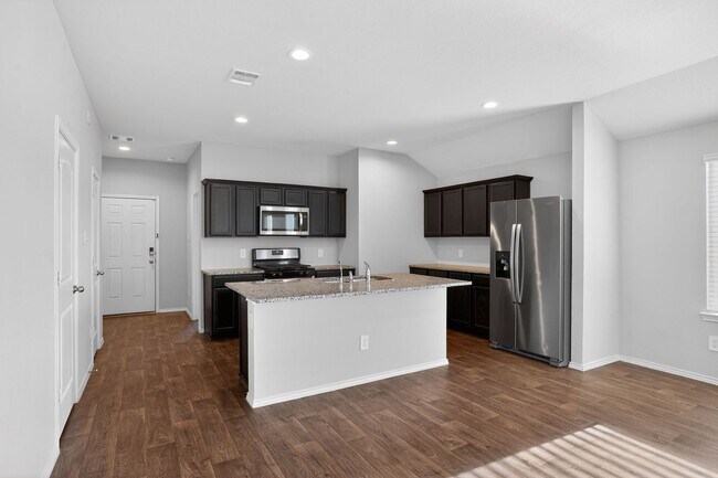 Building Photo - Beautiful 4 Bed Home in Mill Creek Estates | Open Floor Plan + Appliances Included!