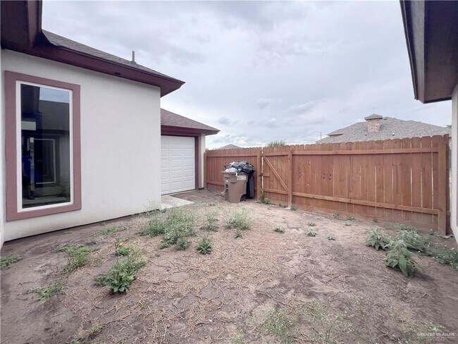 Building Photo - 33 E Tassajara St