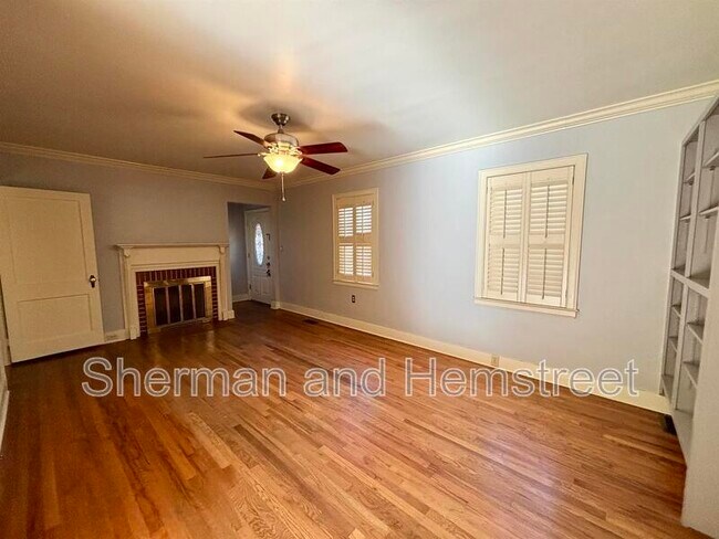 Building Photo - 2214 Kimberly Dr