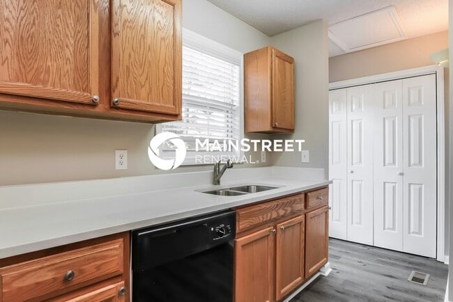 Building Photo - 3 Bedroom Pet-Friendly Home in Clayton, NC...