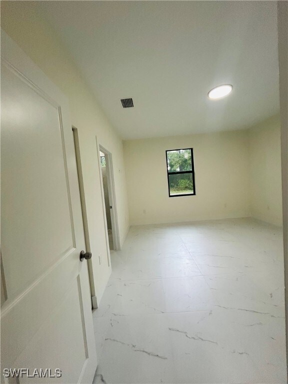 Building Photo - 149 Meadow Rd