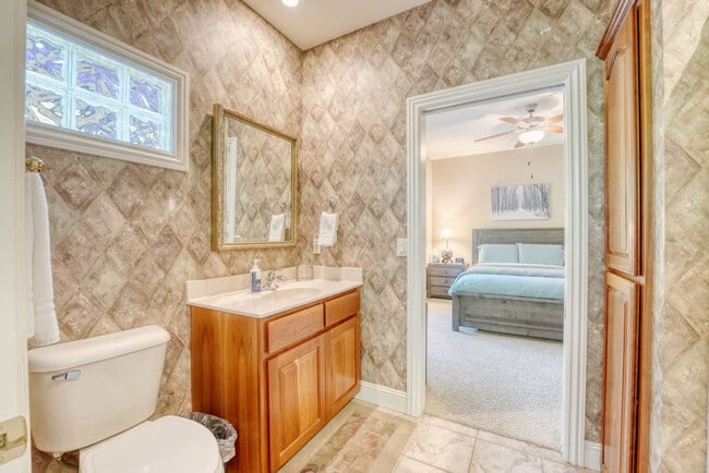 Building Photo - 16 Cheviot Ln