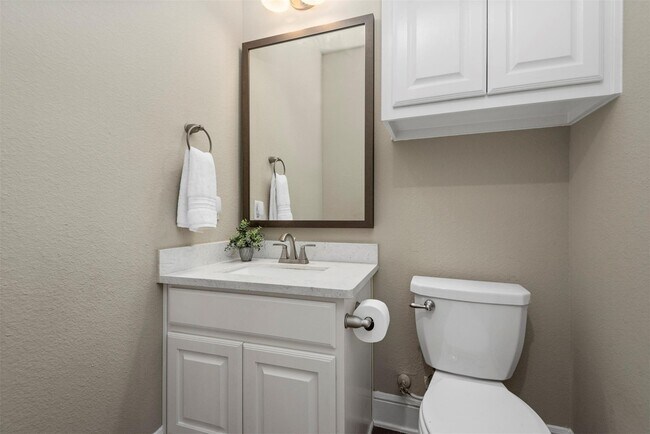 Building Photo - 13918 Oakdale Gln Trce