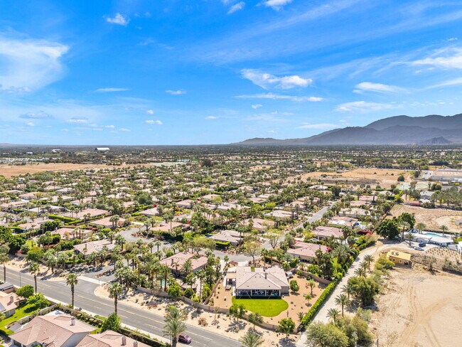 Building Photo - 49392 Hohokam River St
