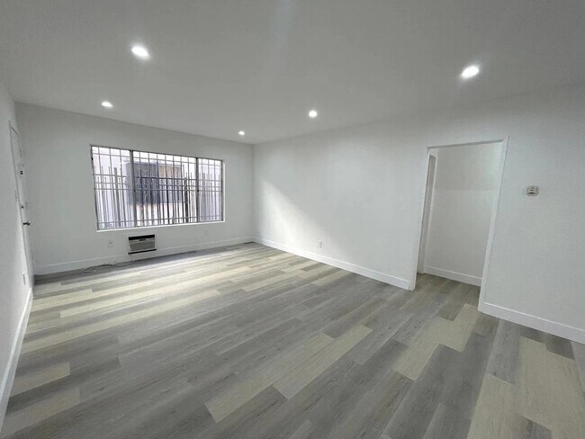 Building Photo - 1974 S Garth Ave