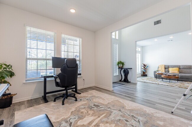 Building Photo - 2332 Giona Pl