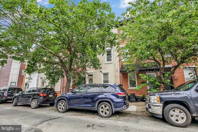 Building Photo - 2417 E Norris St