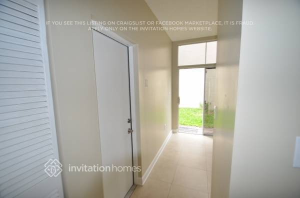 Building Photo - 3705 Valais Dr