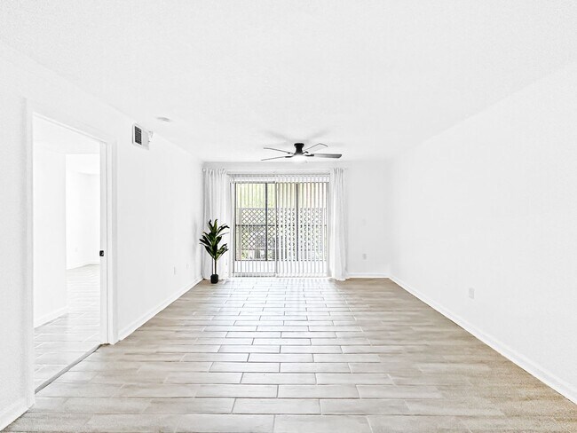 Building Photo - 2500 Winding Creek Blvd