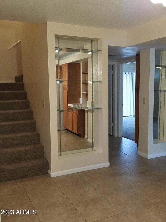 Building Photo - 721 N Mallard St