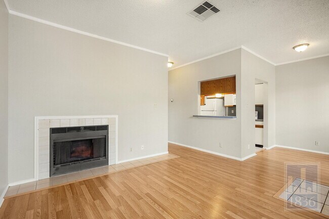 Building Photo - 2804 Rio Grande St