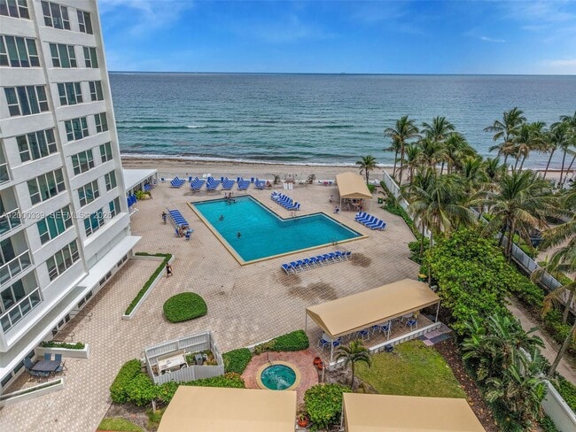 Building Photo - 3505 S Ocean Dr