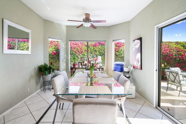 Building Photo - 48125 Vía Hermosa