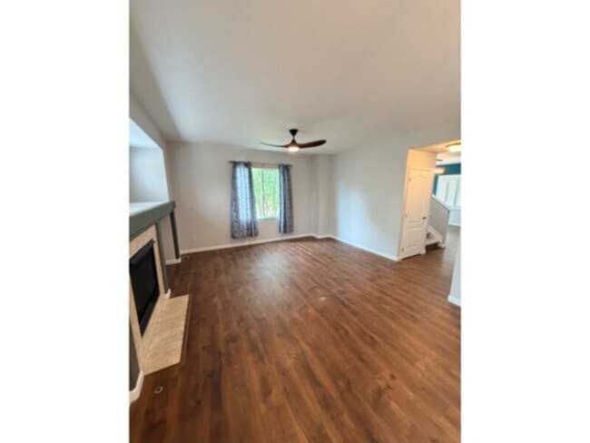 Building Photo - 10552 Vaughn Ct