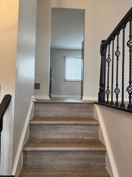 Building Photo - 5705 Stone Bluff Rd