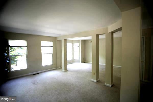 Building Photo - 9386 Van Arsdale Dr