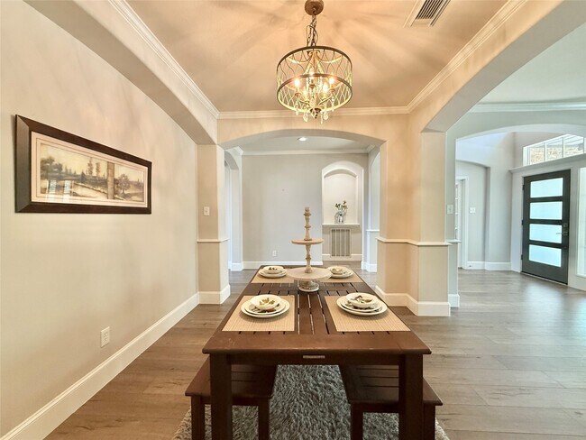 Building Photo - 251 N Maple Glade Cir