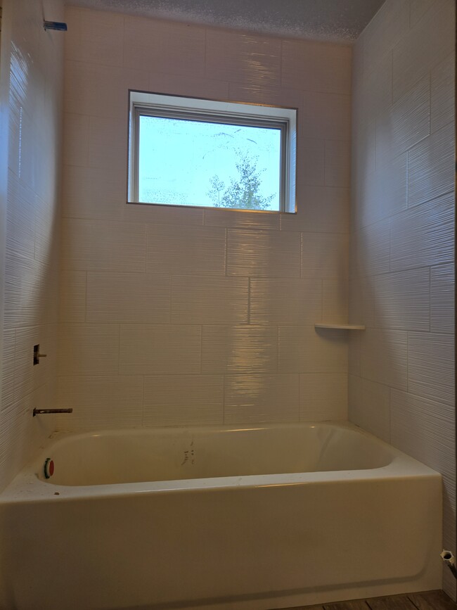Building Photo - 1642 Columbine Village Dr