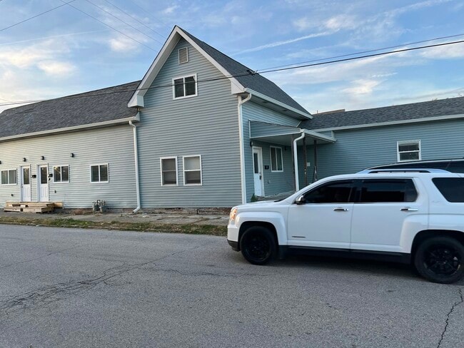 Building Photo - 1518 Howard St