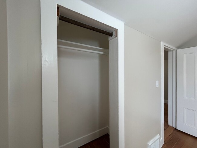 Building Photo - Vintage Aesthetic Meets Modern Glow-Up! Your Next Home Is Here!