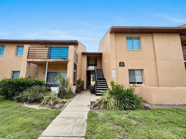 Building Photo - 5232 Via Hacienda Cir