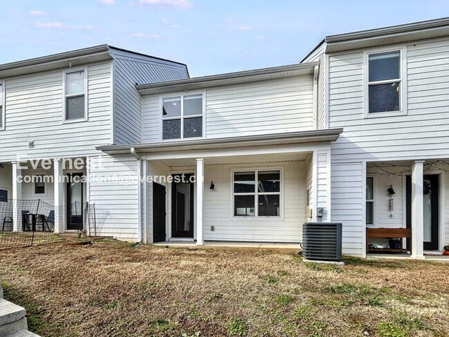 Building Photo - 203 Jeffries Wy