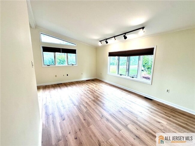 Building Photo - 2370 US-130