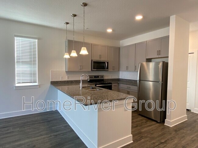 Building Photo - 5205 Eggleston Ave