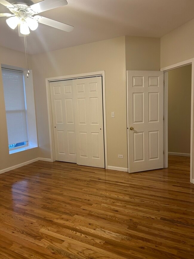 Building Photo - 3549 S King Dr