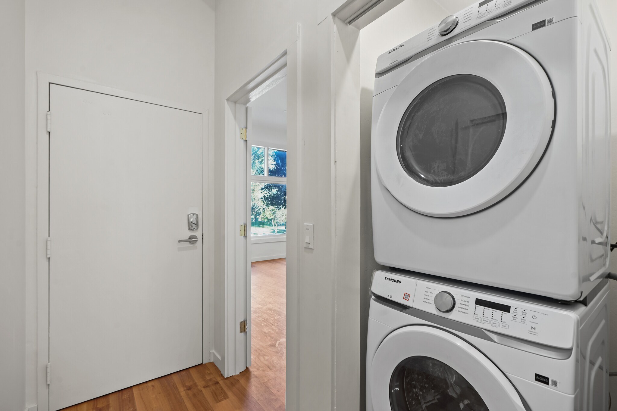 Building Photo - 124 Lyon St