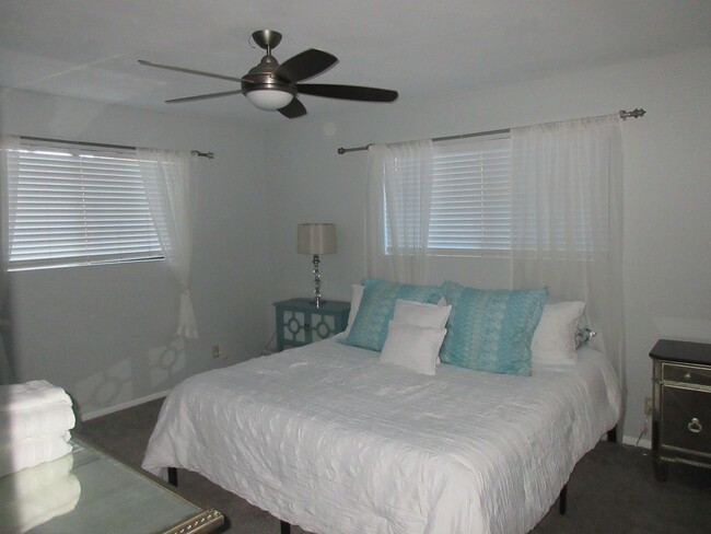 Building Photo - Fully furnished 2 bedroom 2 bath home in M...