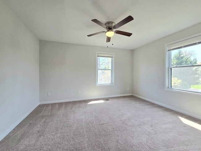 Building Photo - 10810 Norman Ave