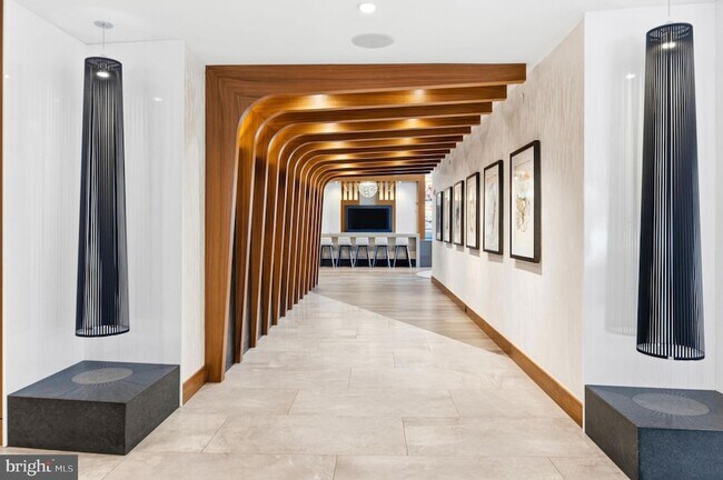 Building Photo - 145 Riverhaven Dr