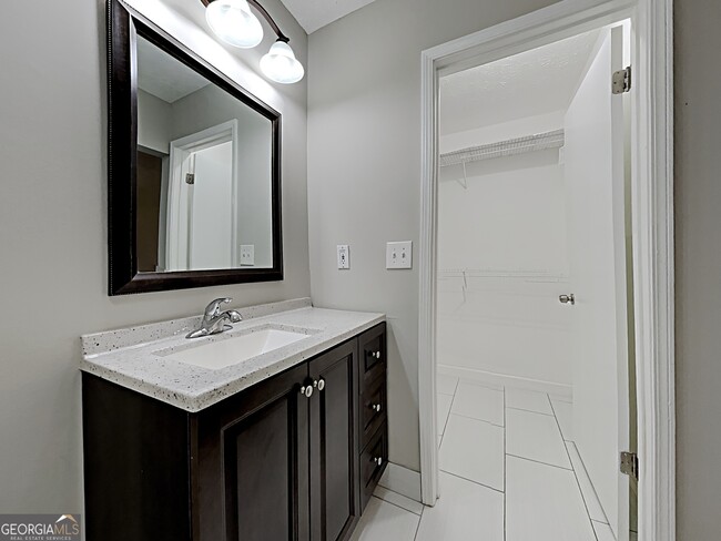 Building Photo - 947 Shiloh Ridge Run NW