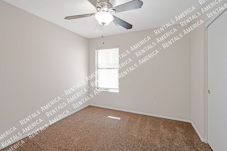 Building Photo - 40502 N Glen Meadows Ln